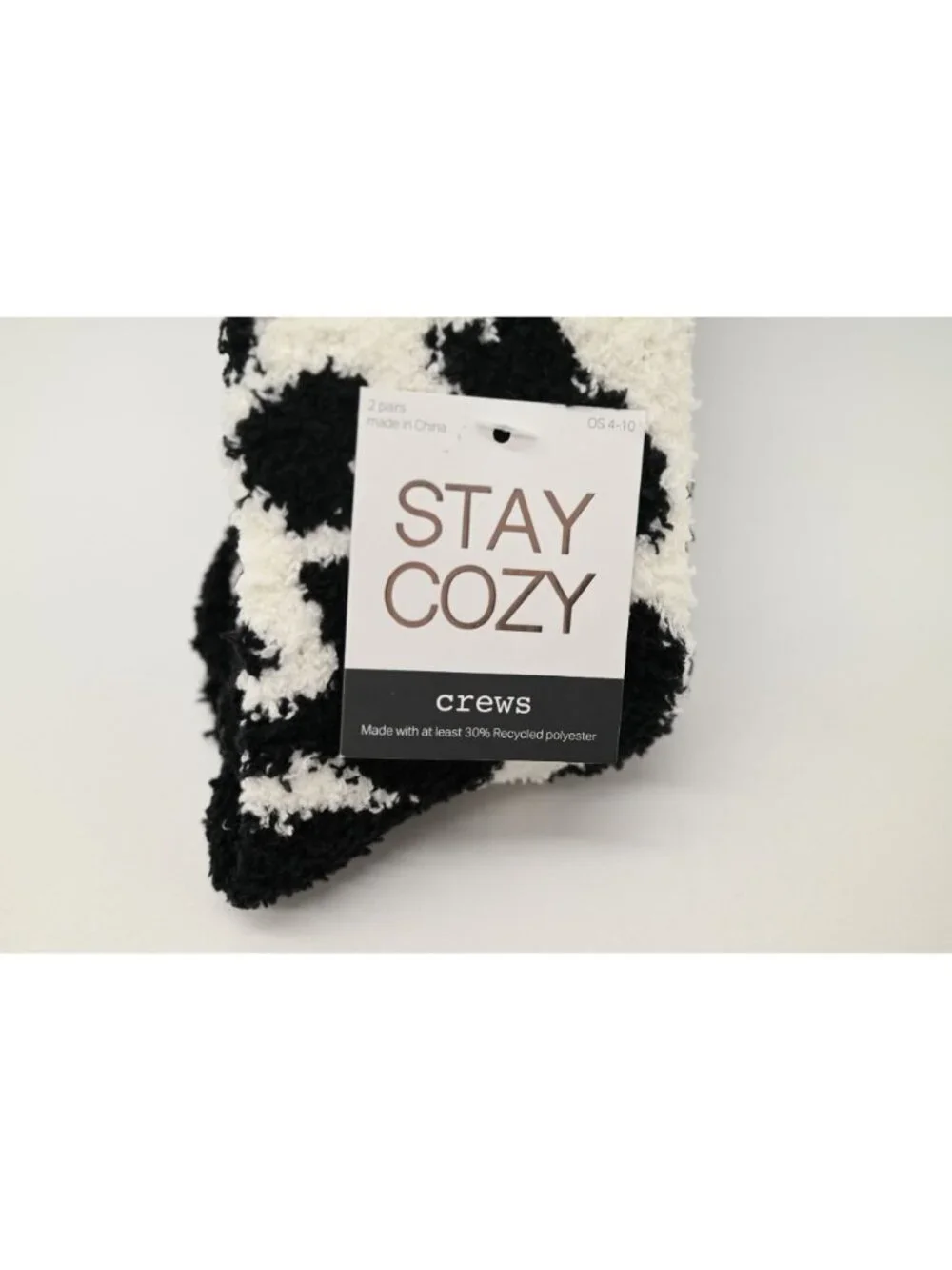 NWT Stay Cozy 2 Pack Crew Socks OS 4-10 Black White Cow Print Fuzzy Novelty